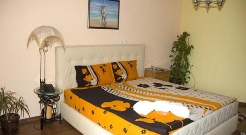 Hotel Begolli Pristina Esterno foto