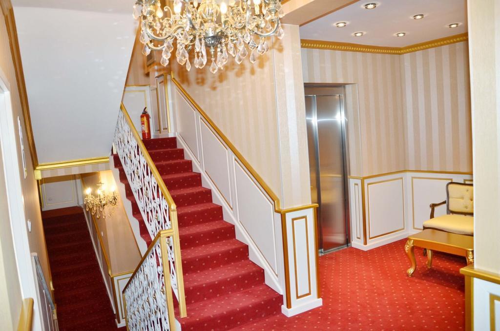 Hotel Begolli Pristina Esterno foto