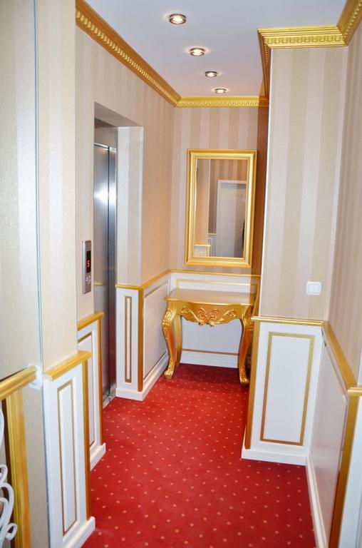 Hotel Begolli Pristina Esterno foto